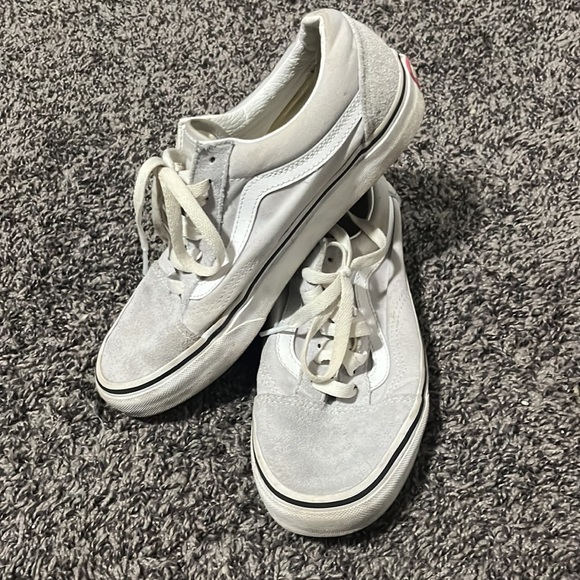 Vans - Picture 2 of 6